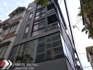 cong trinh cua nhom kinh PMI nha goc 2 mat pho